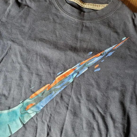 Nike Swoosh Graphic Boys Tee Size Small 8/9 - Picture 7 of 9